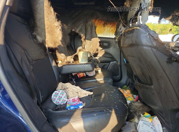 3C4NJDBB8KT674895 2019 JEEP COMPASS Blue Rear interior view