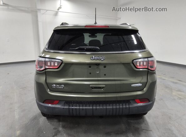 3C4NJDBBXHT672140 2017 JEEP COMPASS Green 