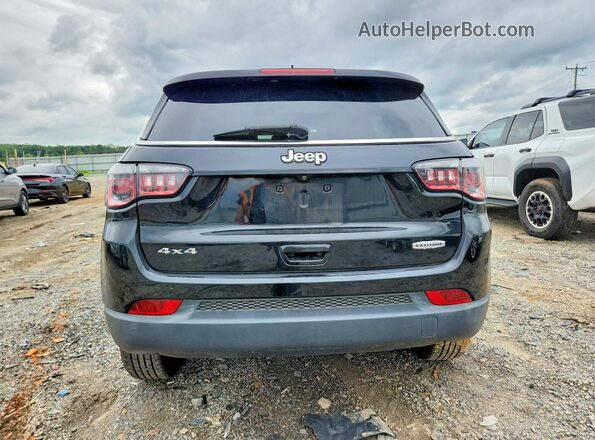 3C4NJDBBXJT161565 2018 JEEP COMPASS Черный Вид сзади