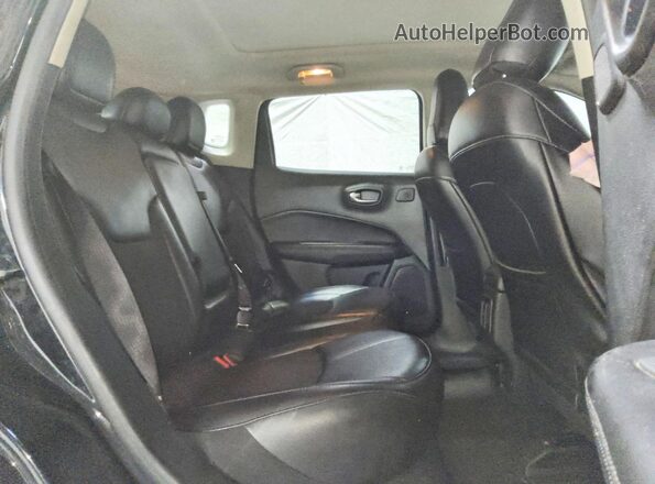 3C4NJDBBXMT591746 2021 JEEP COMPASS Черный Вид задней части салона