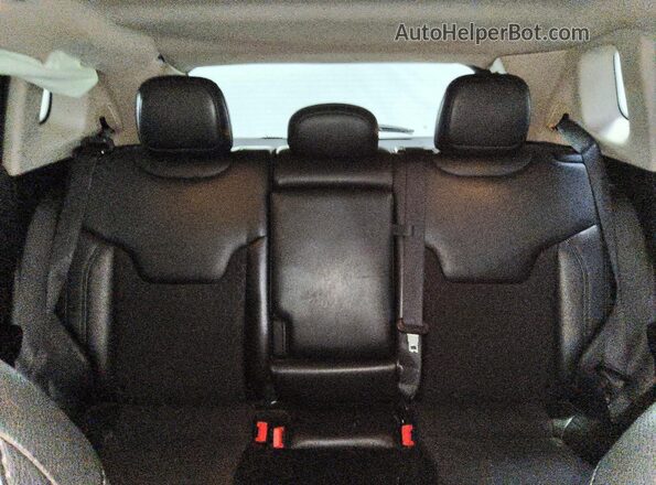 3C4NJDBBXMT591746 2021 JEEP COMPASS Черный Вид задних сидений
