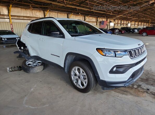 3C4NJDBN0ST544524 2025 JEEP COMPASS Белый Передняя правая четверть