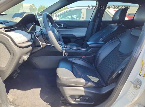 3C4NJDBN1ST547691 2025 JEEP COMPASS White Vista interior delantera