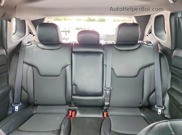 3C4NJDBN1ST586698 2025 JEEP COMPASS Серебряный Вид задних сидений