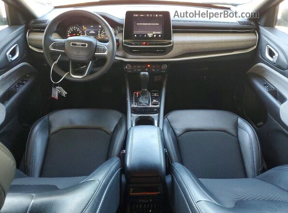 3C4NJDBN2ST549031 2025 JEEP COMPASS White Dashboard view
