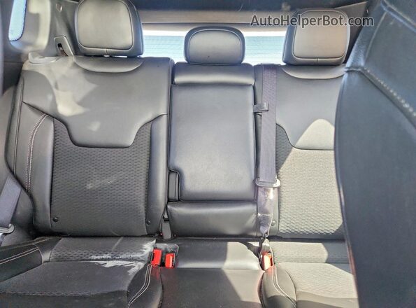 3C4NJDBN4PT515177 2023 JEEP COMPASS Белый Вид задних сидений