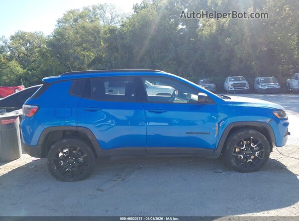 3C4NJDBN4ST617894 2025 JEEP COMPASS Blue ხელსაწყოთა პანელის ხედი