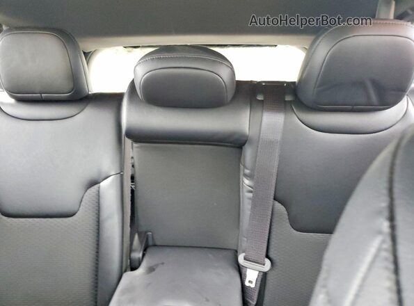 3C4NJDBN6TT151113 2026 JEEP COMPASS Black Вид задніх сидінь