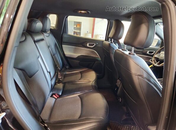3C4NJDBN8PT553852 2023 JEEP COMPASS Black Вид задньої частини салону