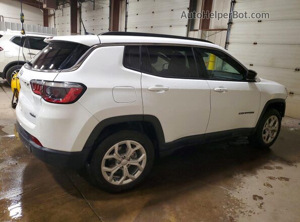 3C4NJDBN9RT110161 2024 JEEP COMPASS White Tył prawy
