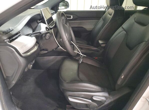 3C4NJDBN9RT110161 2024 JEEP COMPASS White Widok wnętrza z przodu