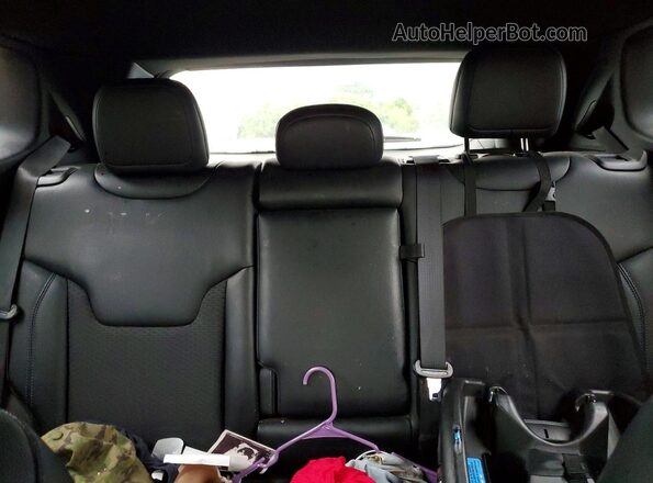 3C4NJDBNXRT584409 2024 JEEP COMPASS Gray უკანა სავარძლების ხედი