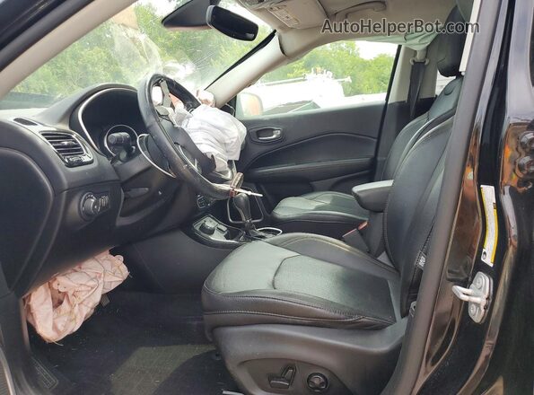 3C4NJDCB0LT132092 2020 JEEP COMPASS Black Вид салону спереду
