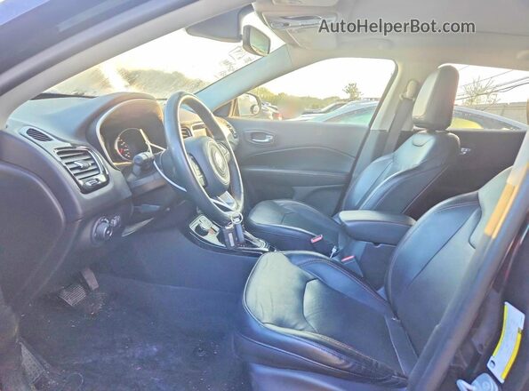 3C4NJDCB1JT432947 2018 JEEP COMPASS Black Front interior view