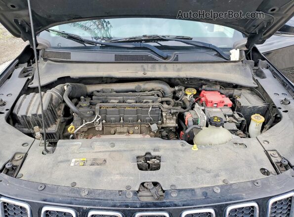 3C4NJDCB1KT673229 2019 JEEP COMPASS Black Vista del compartimento del motor