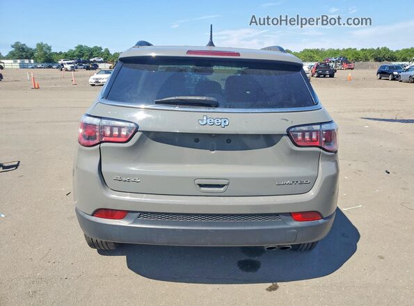 3C4NJDCB1KT791104 2019 JEEP COMPASS Gray უკანა ხედი