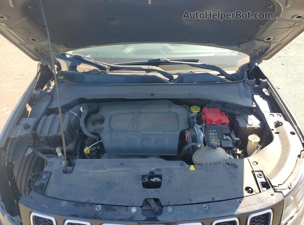 3C4NJDCB1KT791104 2019 JEEP COMPASS Gray ძრავის განყოფილების ხედი