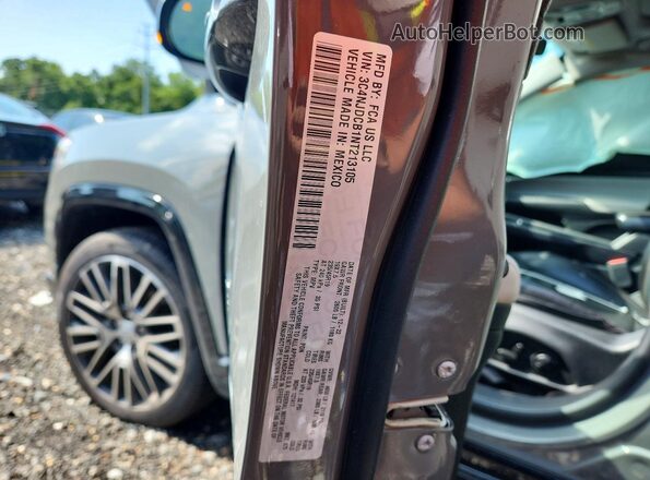 3C4NJDCB1NT213105 2022 JEEP COMPASS Gray Vista interior de 360 grados