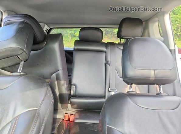 3C4NJDCB3LT239153 2020 JEEP COMPASS White Вид задніх сидінь