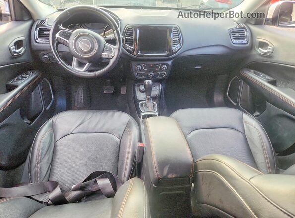 3C4NJDCB3LT239153 2020 JEEP COMPASS White Вид панелі приладів