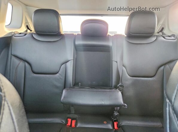 3C4NJDCB3MT599024 2021 JEEP COMPASS Green Вид задніх сидінь