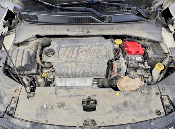 3C4NJDCB4MT596097 2021 JEEP COMPASS White Вид задньої частини салону