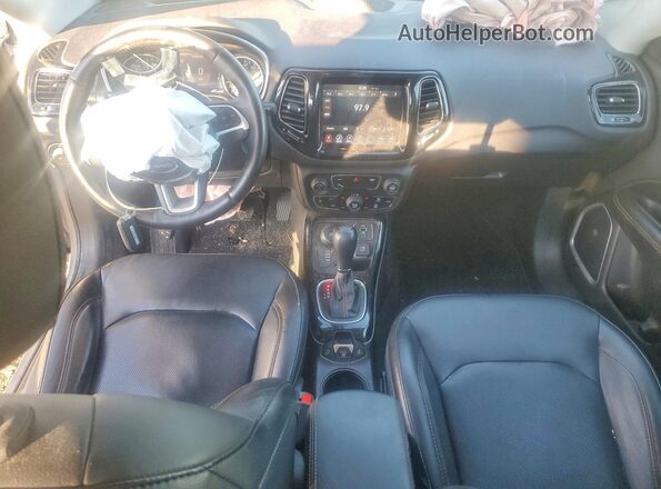 3C4NJDCB5JT424009 2018 JEEP COMPASS Gray Вид панелі приладів