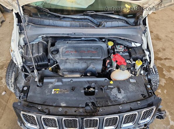 3C4NJDCB6MT519019 2021 JEEP COMPASS Белый Вид задней части салона