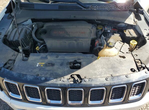 3C4NJDCB7HT635304 2017 JEEP COMPASS White Вид підкапотного простору