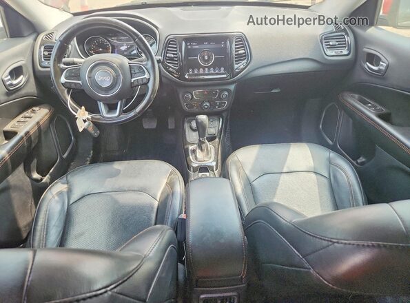 3C4NJDCB7LT146653 2020 JEEP COMPASS Red წინა პანელის ხედი
