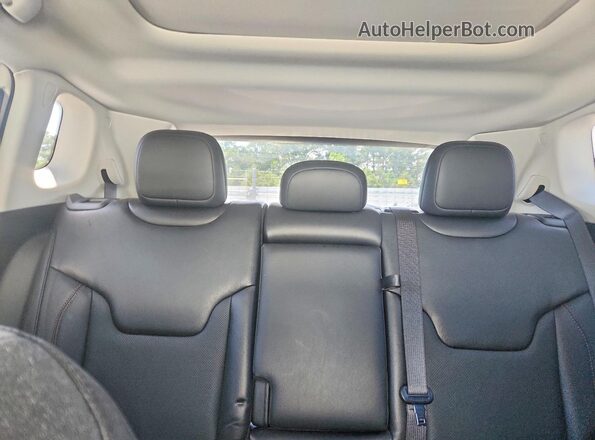 3C4NJDCB7MT518980 2021 JEEP COMPASS White Вид задніх сидінь