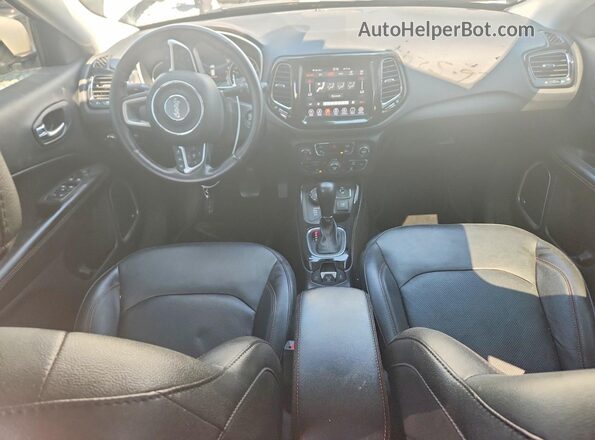 3C4NJDCB7MT518980 2021 JEEP COMPASS White Вид панелі приладів