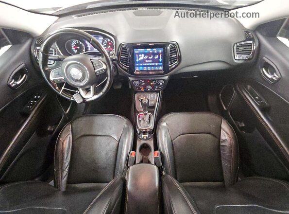 3C4NJDCBXMT601058 2021 JEEP COMPASS Red Widok deski rozdzielczej