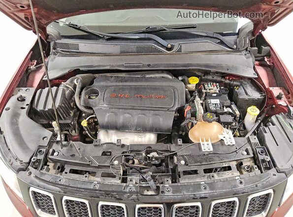 3C4NJDCBXMT601058 2021 JEEP COMPASS Red Widok komory silnika