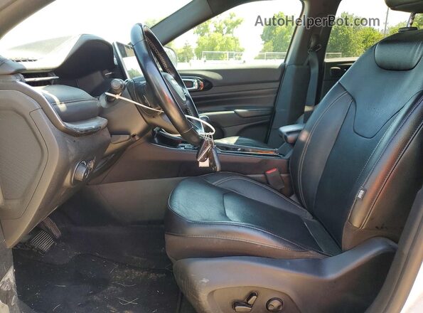 3C4NJDCBXNT226046 2022 JEEP COMPASS White Вид салону спереду