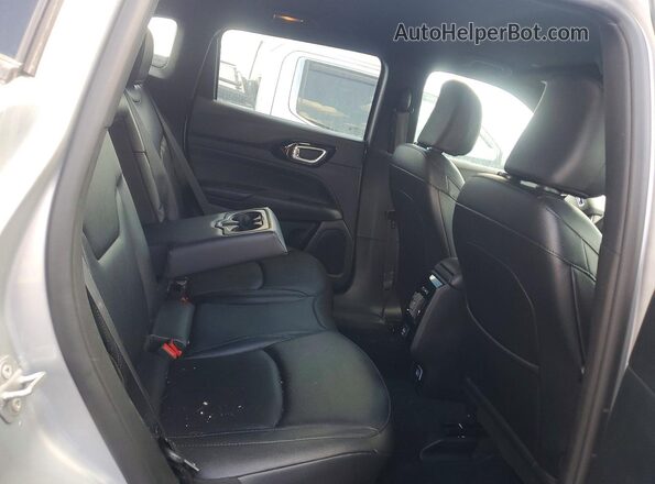 3C4NJDCN0TT184168 2026 JEEP COMPASS Silver 