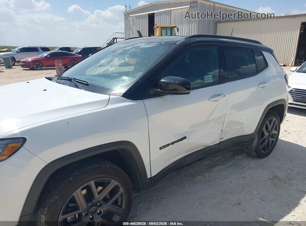 3C4NJDCN0TT214317 2026 JEEP COMPASS White Vista frontal