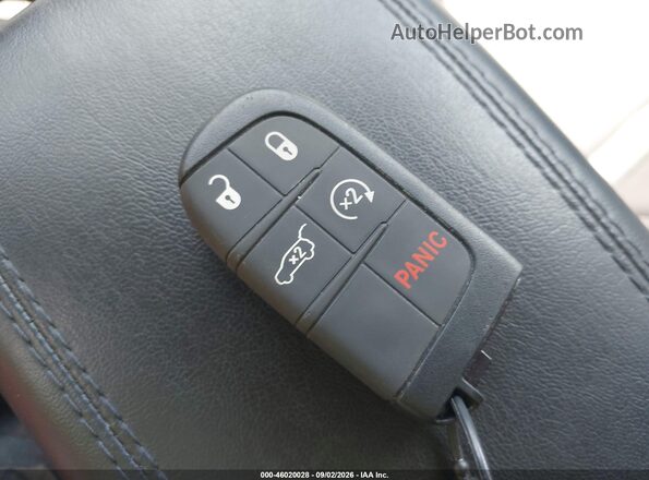 3C4NJDCN0TT214317 2026 JEEP COMPASS White Vista del salpicadero
