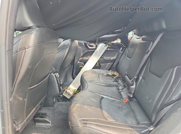 3C4NJDCN1PT555361 2023 JEEP COMPASS White Հետևի նստատեղերի տեսք
