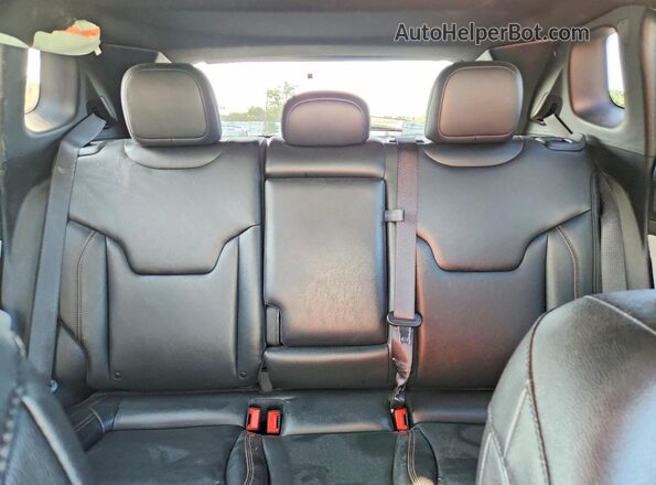 3C4NJDCN2RT165436 2024 JEEP COMPASS White Вид задніх сидінь