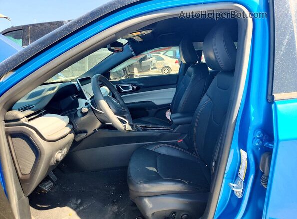 3C4NJDCN2ST537508 2025 JEEP COMPASS Blue Вид салону спереду