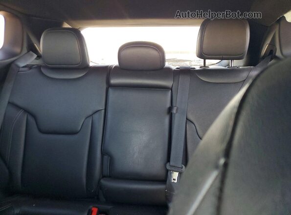 3C4NJDCN2ST560898 2025 JEEP COMPASS Red უკანა სავარძლების ხედი