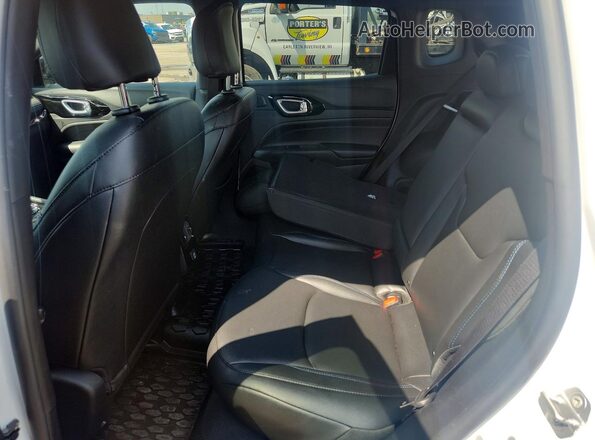3C4NJDCN2TT171759 2026 JEEP COMPASS Белый Вид задних сидений