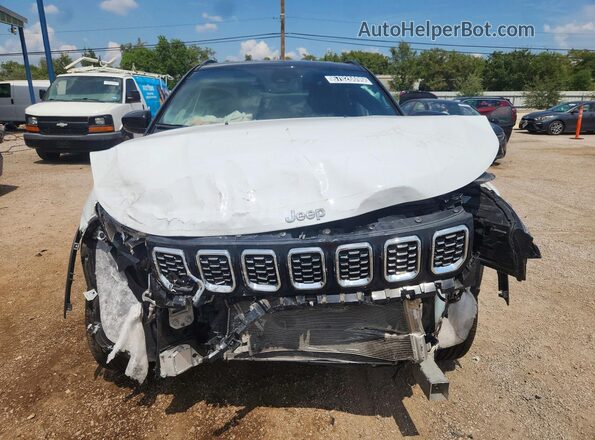 3C4NJDCN3ST581727 2025 JEEP COMPASS White Vista frontal
