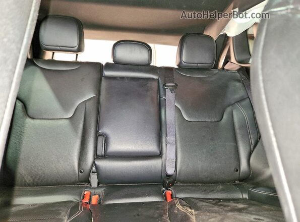 3C4NJDCN3ST595823 2025 JEEP COMPASS White Vista de los asientos traseros