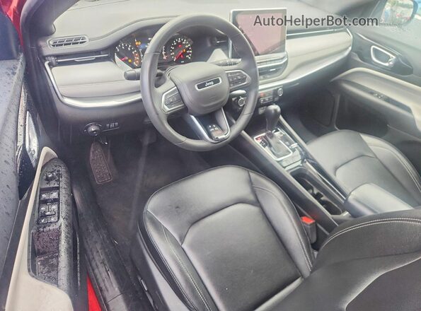 3C4NJDCN4ST522329 2025 JEEP COMPASS Red წინა პანელის ხედი