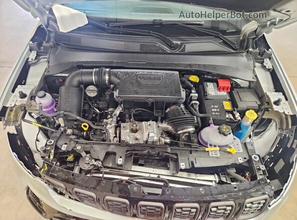 3C4NJDCN5TT280054 2026 JEEP COMPASS Silver Вид підкапотного простору