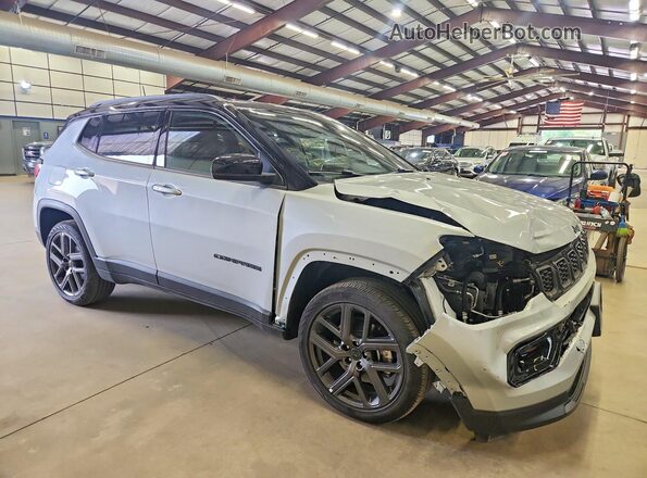 3C4NJDCN5TT280054 2026 JEEP COMPASS Silver Передня права чверть
