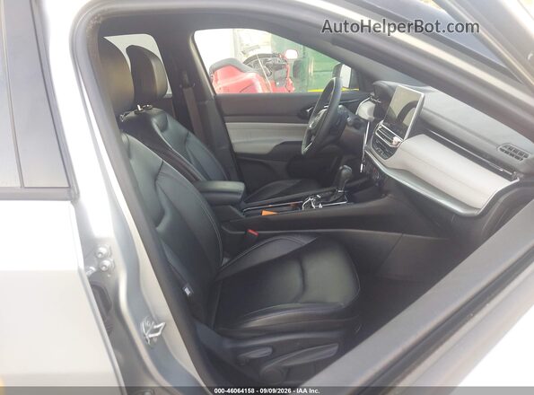 3C4NJDCN6ST605857 2025 JEEP COMPASS Silver Սալոնի դիմացի տեսք