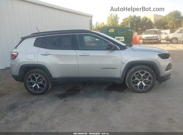 3C4NJDCN6ST605857 2025 JEEP COMPASS Silver Սալոնի հետևի տեսք